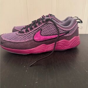 Size 10.5 - Nike Air Zoom Spiridon Hot Fuchsia NWOB IH3360-599